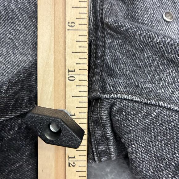 Levi’s Wedgie Jean Shorts Women Sz 26 Black Studded Rhinestone Cutoff Daisy Duke - Picture 8 of 10